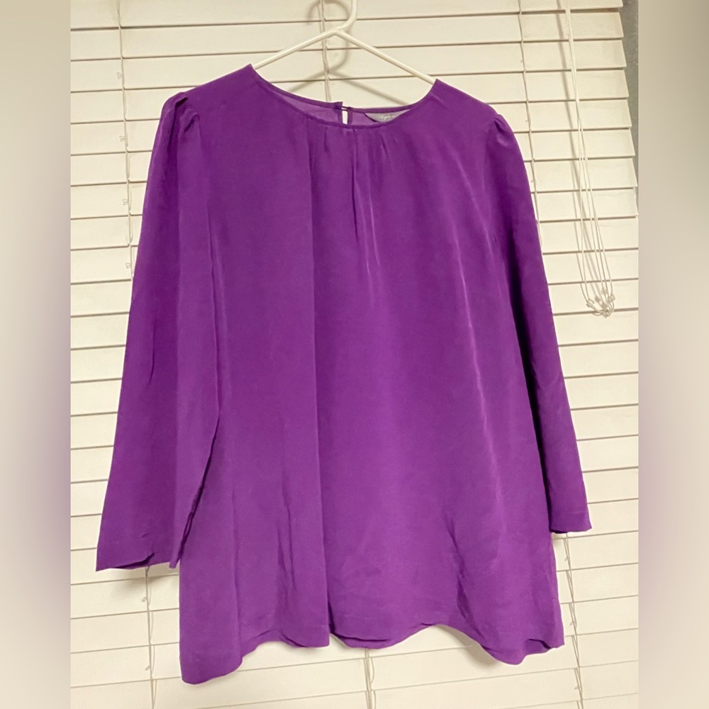 Pure silk purple top. NWT. Smoke-free home. Tegan, size 12.